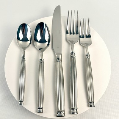 Oneida OLYMPIA 5 Piece Place Setting Satin Handle Stainless Flatware