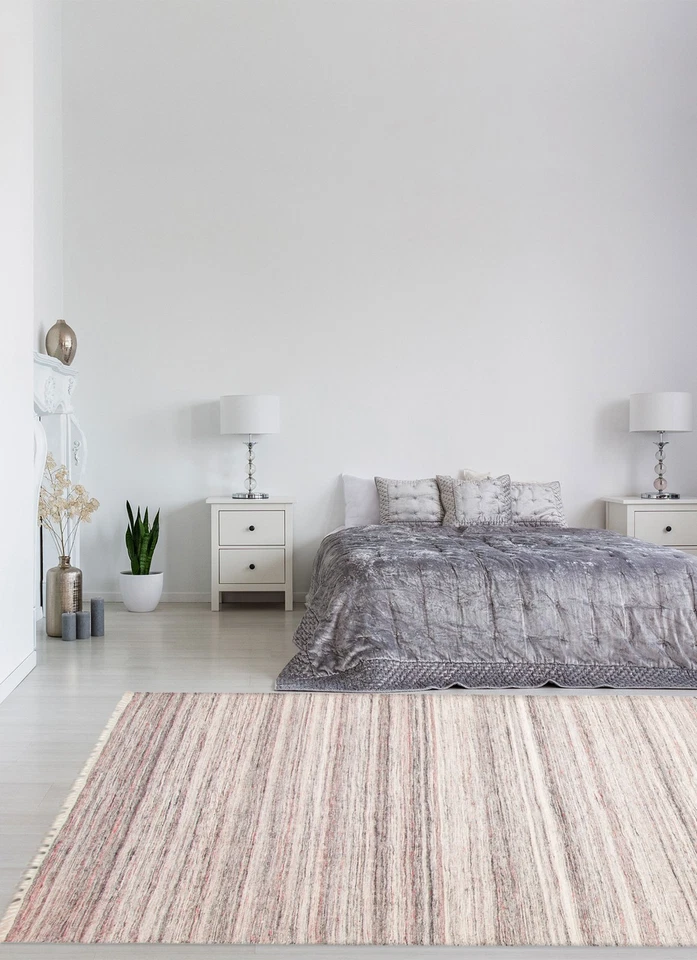 Vintage Hand Woven Traditional Kilim Rug 5'3" x 7'7" Oriental Wool Carpet - Image 2 of 4