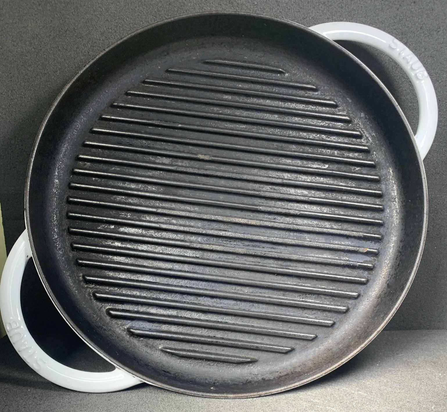 Staub Enameled Cast Iron Grill Pan - Thumbnail 2