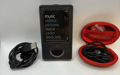 Microsoft Zune 30 GB Black (30 GB) Digital Media Player