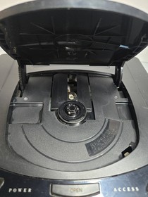 SEGA Saturn Model MK-80000 Console Only - Parts Or Repair - Doesn't Read Disc 