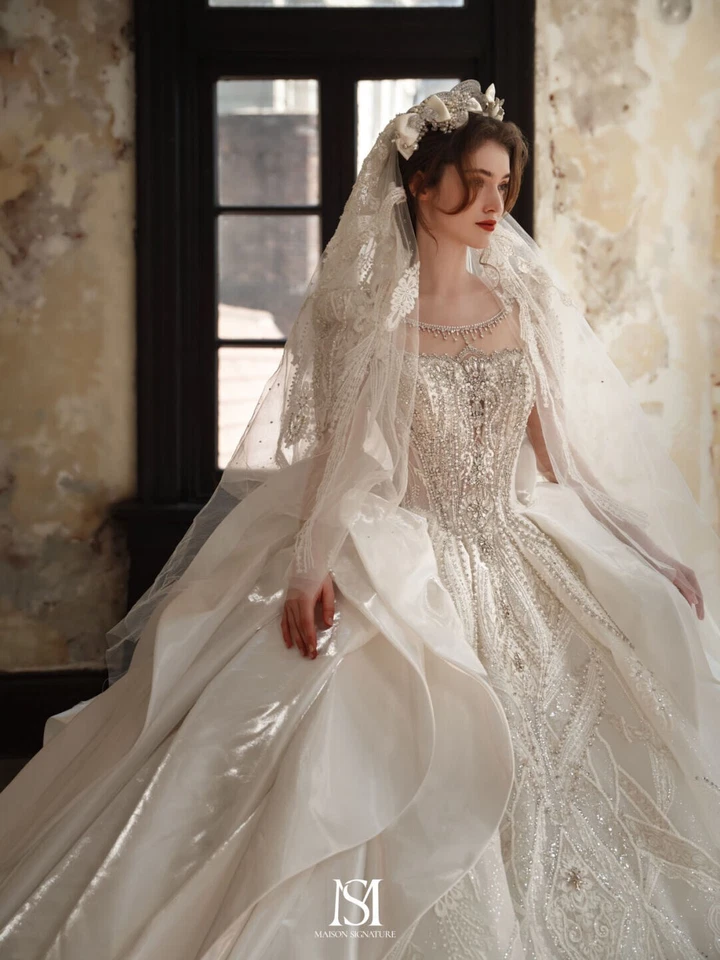 Romantic Crystal&Pearls Wedding Tiaras Headpiece Brides Hair Accessory Gift - Image 4 of 4