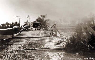 Old Bridge over The Mississippi River - 1911 - Historic Photo Print