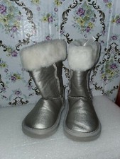 OLD NAVY GIRL'S SILVER METALLIC FAUX FUR TOP BOOTS SIZE 6