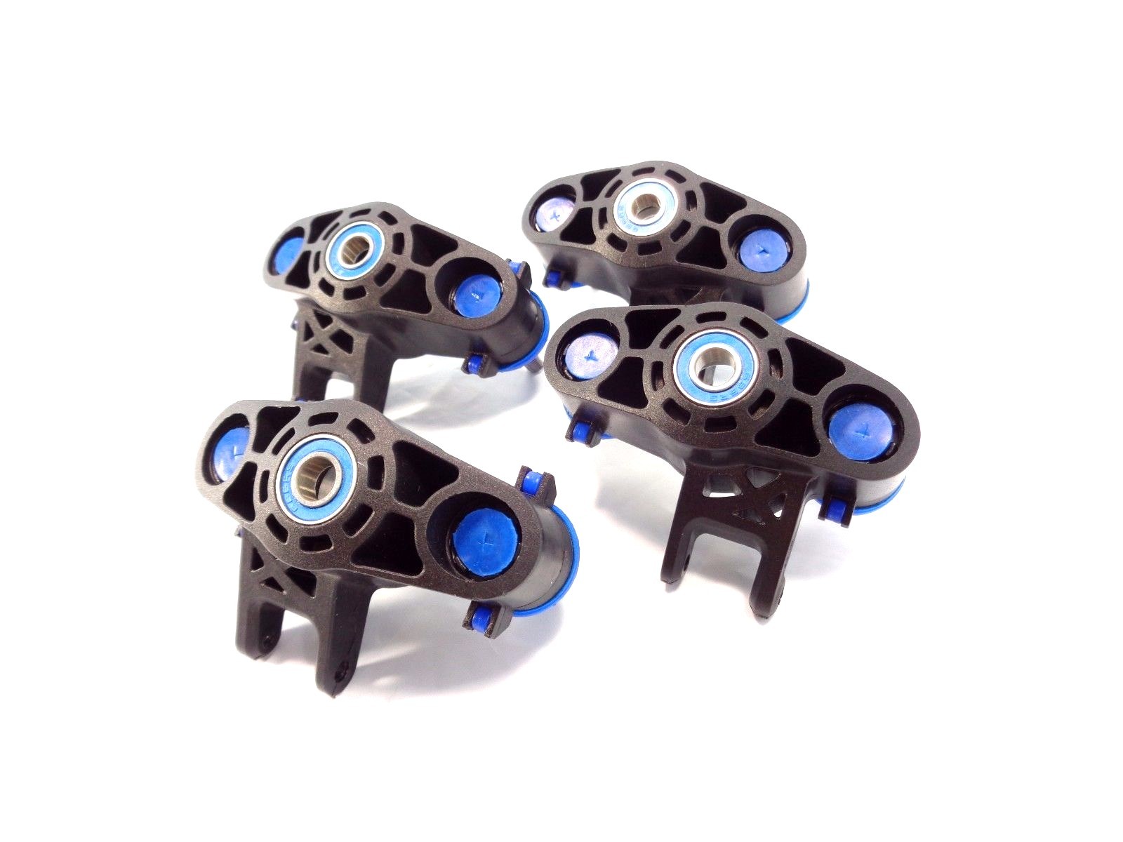 NEW TRAXXAS 1/10 SUMMIT SET OF STEERING KNUCKLES AXLE CARRIERS & BEARINGS EREVO eBay