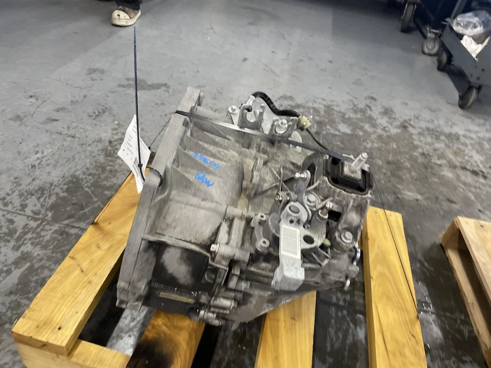 '11-'15 MINI COOPER S transmisión manual 6 velocidades 1,6 L 58 k millas 6 meses ¡Como nuevo! Foto 4 de 4