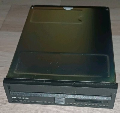 SyQuest 44MB SQ555 removable Cartridge SCSI Backup Hard Disk Drive 5.25'' Mac &PC