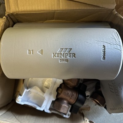 Kemper 6510604000 Flow-Splitter 1 1/2  Main x 1  Loop Lead-Free FPT