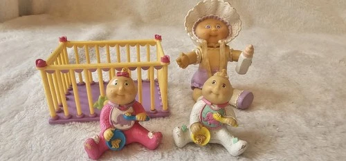 Vintage 1984 Cabbage Patch Kids Doll PVC Figures 3 Dolls With Playpen