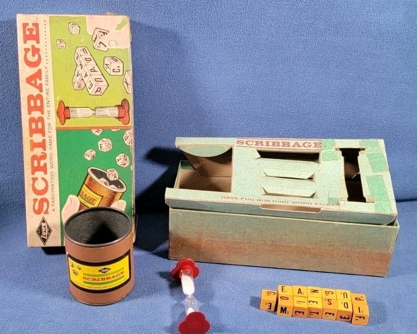 Lote de juegos de mesa vintage Dominos Scribbage Kismet BOGGLE Connect 4 Hi-Q Mini GOLF Foto 3 de 4