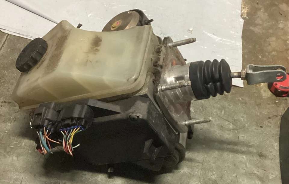 98-05 LEXUS GS300 GS400 GS430 FRENO ANTIBLOQUEO ABS BOMBA BOOSTER CILINDRO MAESTRO Foto 2 de 2