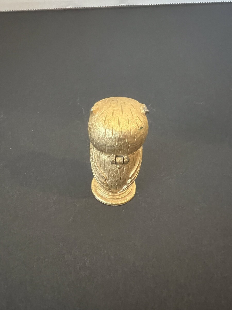 Vtg Florenza Owl Figural Cigarette Lighter Gold Tone With Stone