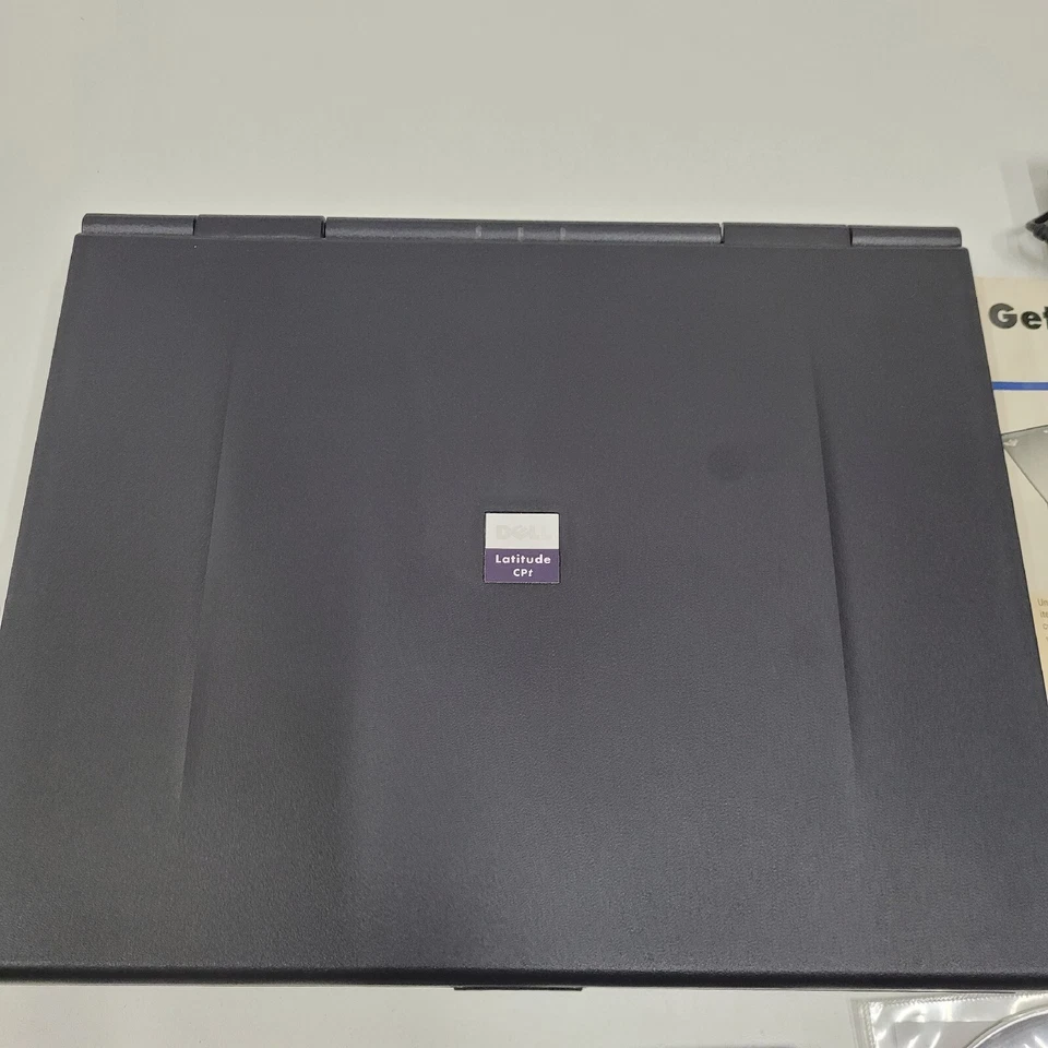 CD-ROM de arranque doble DE COLECCIÓN DELL LATITUDE CPT Celeron 600 128 Meg 6 Gig HD Foto 3 de 4