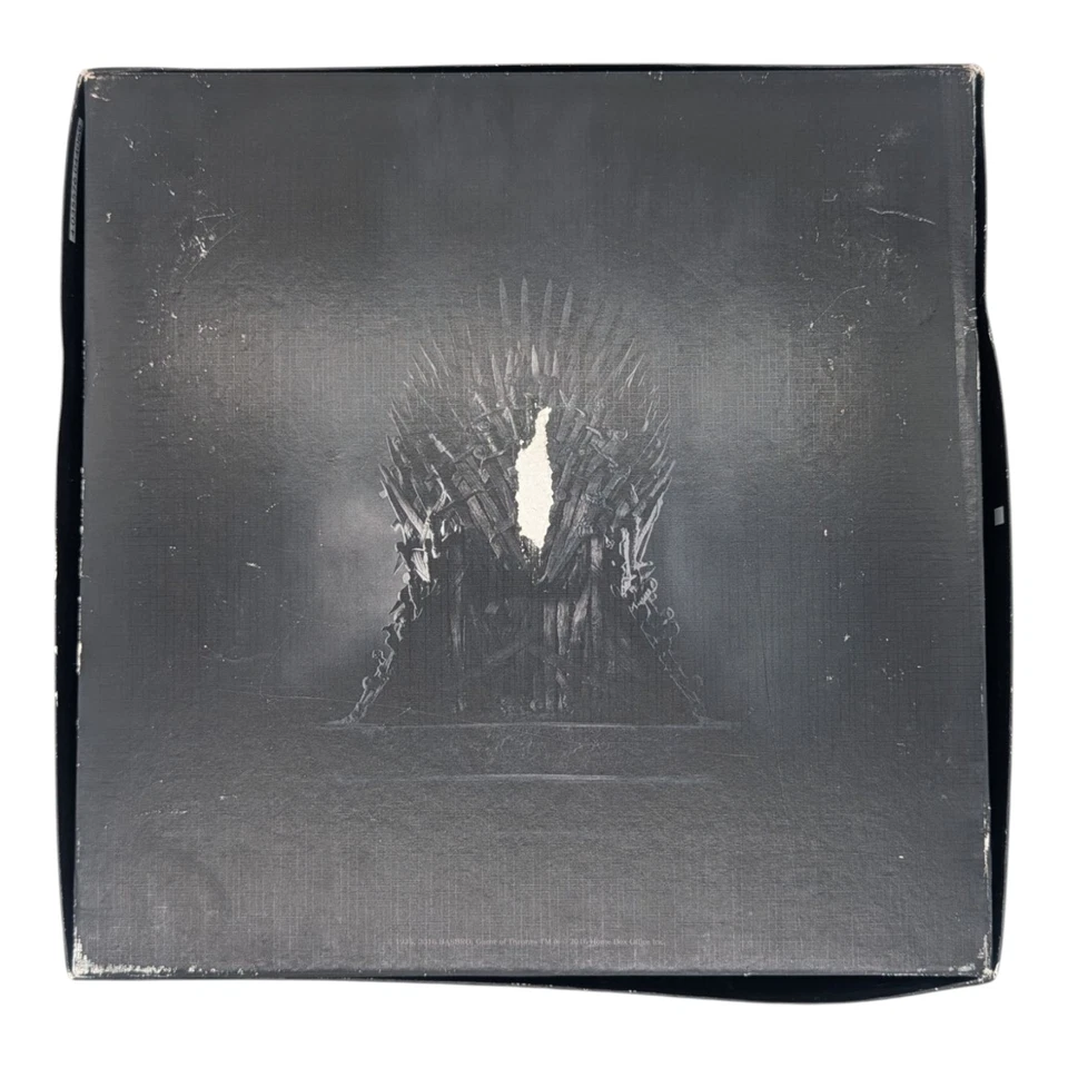 Monopoly Game Of Thrones Collector's Edition Hasbro Abnutzung am Karton KOMPLETT - Bild 2 von 4