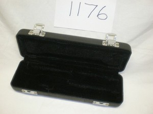 Piccolo case (new and molded) w/draw latches