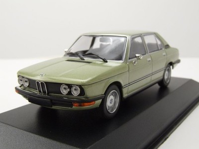 BMW 520 E12 1972 grün metallic Modellauto 1:43 Maxichamps