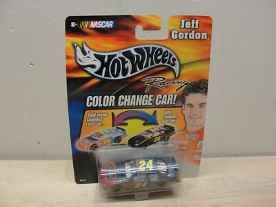 NEW 2003 HOT WHEELS NASCAR JEFF GORDON #24 COLOR CHANGE CAR 1:64 SCALE