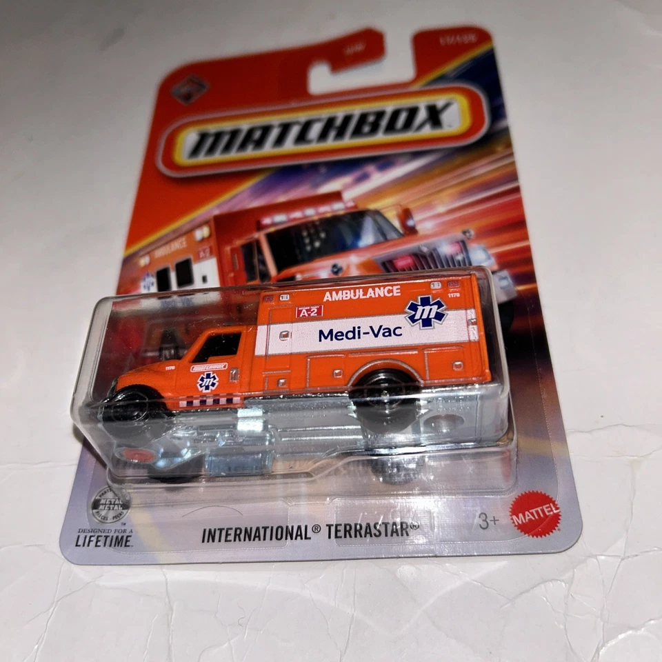 Matchbox 2026 International Terrastar Ambulance Orange 1:64 scale 17/125 New - Image 2 of 4