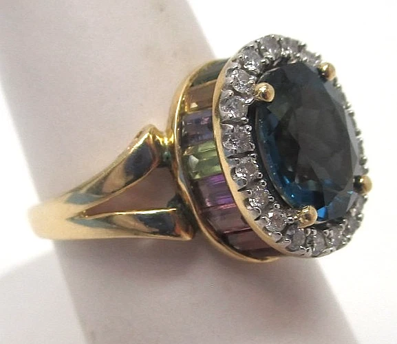 Halo de diamantes centrales de topacio azul y oro amarillo de 14k vintage con piedras reales talla 7 Foto 3 de 4