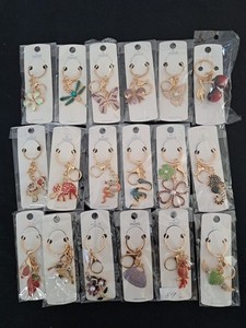 Lot 18- Jewelry Crystal Rhinestone- Key Chain -Bag Charm Fashion Unbranded.#A-89