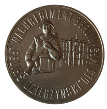 DDR MEDAILLE WACHREGIMENT BERLIN FELIKS DZIERZYNSKI DES MFS SOLDAT 35 mm
