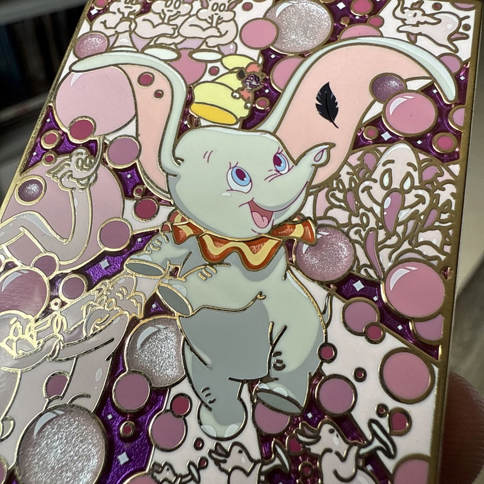 Prendedor Disney Dumbo Pink Elephants On Parade Fantasy Esmalte Foto 2 de 4