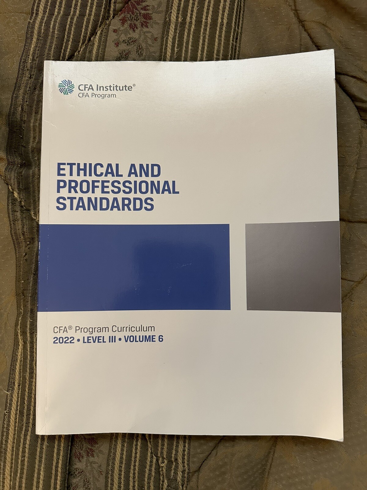 CFA Program Curriculum 2022 Level III Vol 6 Professional Standards Softcover-image