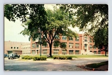 Postcard Iowa Washington IA High School Auto Car 1960s Unposted Chrome