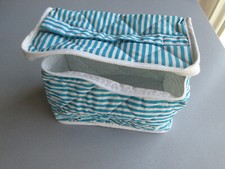 * IDEE CADEAU * TROUSSE VANITY AVEC 4 MINI PRODUITS BEAUTÉ VOYAGE  NEUF