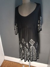 Black And Silver Tunic/ Mini Dess L ( Aprox. 16)