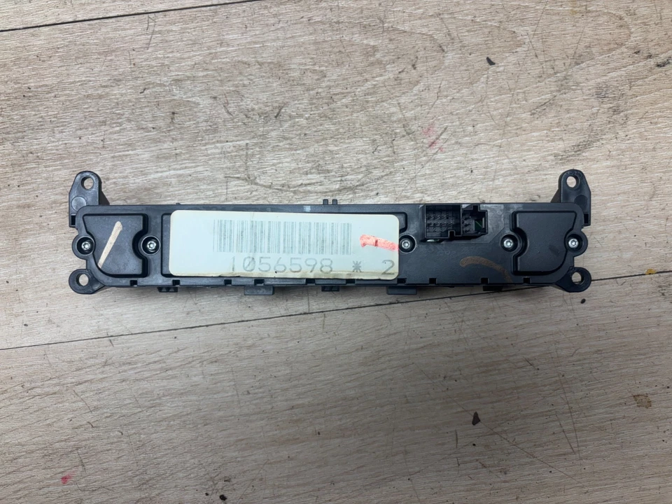 INTERRUPTOR DE ASIENTO INTERRUPTOR DE PELIGRO OEM MERCEDES BENZ GL450 ML550 R350 Foto 2 de 3