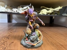 Fewture Models Ajari Statua Predipinta Resina Keita Amemiya