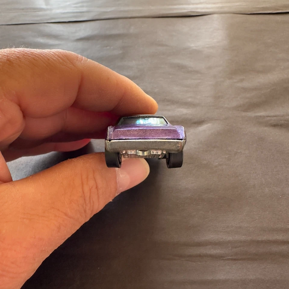 RARO ORIGINAL 1968 HOT WHEELS REDLINE PÚRPURA PERSONALIZADO ELDORADO HK COCHE NEGRO INT CASI NUEVO Foto 3 de 4