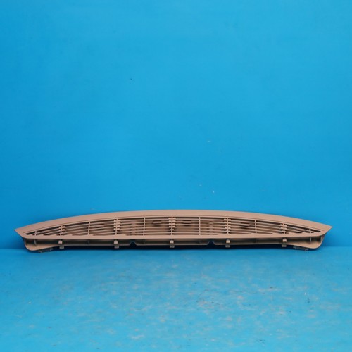 Parcel shelf grille
