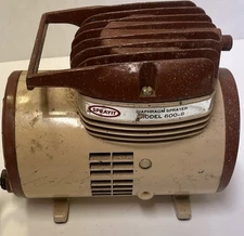 Thomas Industries Spray-it Diaphragm Sprayer Model 600-8