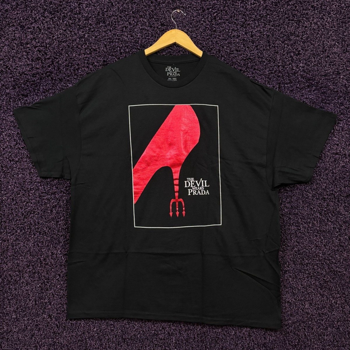 The Devil Wears Prada Theatre Poster Red Foil T-Shirt XXL | eBay