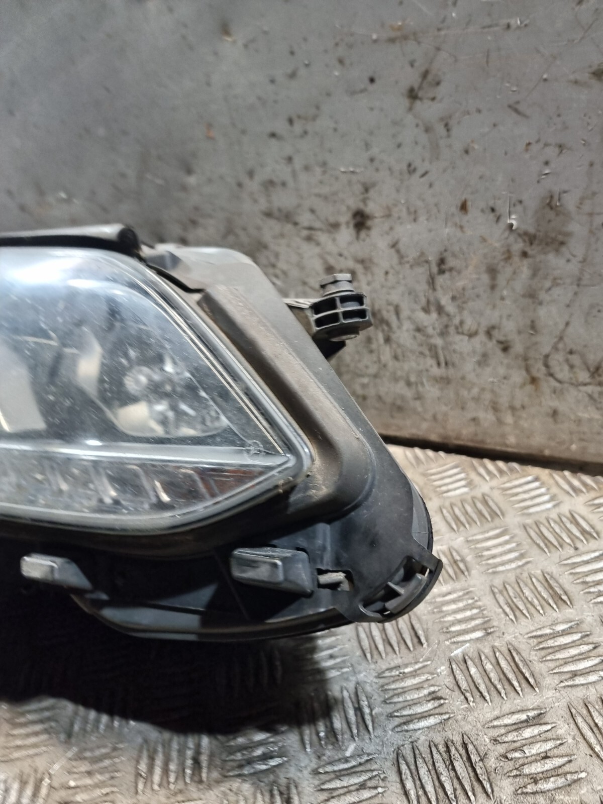 MERCEDES E CLASS HEADLIGHT A2128204839 HEADLAMP RIGHT W212 E220  