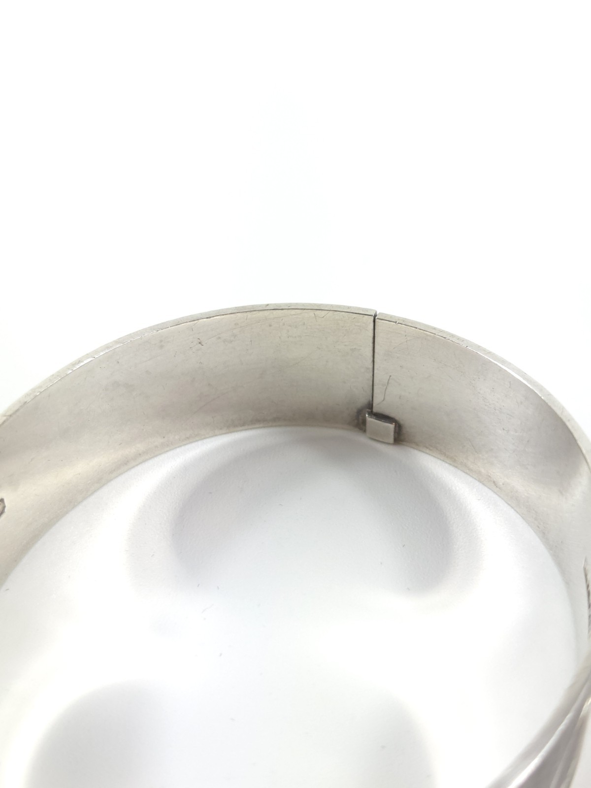 Vintage Solid Silver Bracelet Bangle 37g Etched H… - image 12