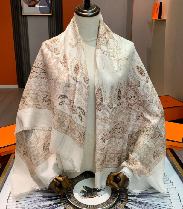 70% Cashmere 30% Silk Shawl Scarf cashew Print triangular 53'' Bandana wrap new