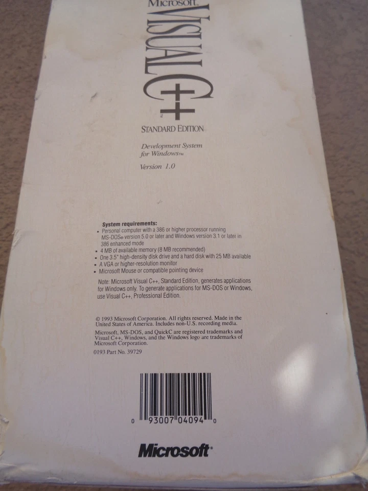 MICROSOFT VISUAL C++ DEVELOPMENT SYSTEM FOR WINDOWS FLOPPY W/BOOKS 1993 - Image 4 of 4