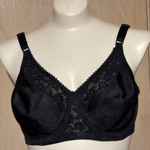 Value Right Style 1324 Black 38C Underwire Lace Accents Bra