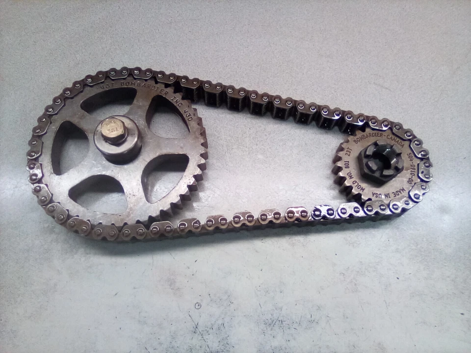 Ski-Doo Legend 500 ss GT 74p 2004 cadena de transmisión 23/43 piñones parte superior inferior Foto 4 de 4