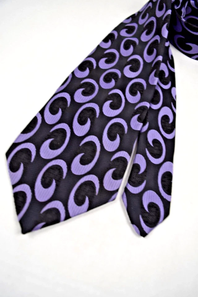 Neck Tie VTG 60s Wembley Psychedelic Purple G Hook on Black Wide Tie 53.5" x 4" - Image 2 of 4