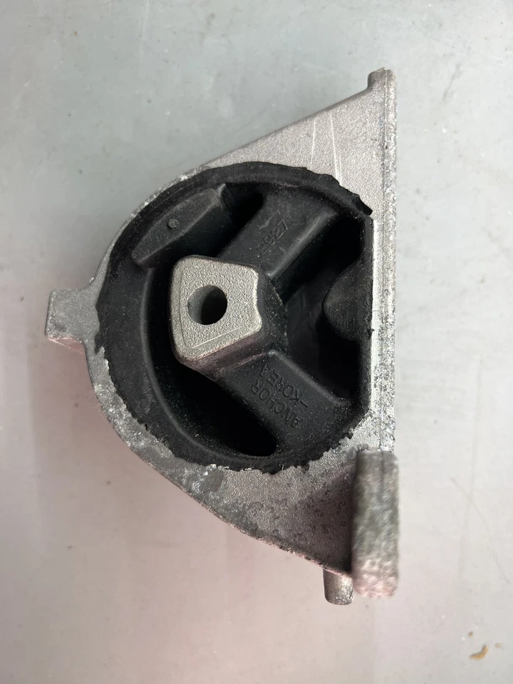 Automatic Transmission Mount Rear Left Anchor 2927 - Image 3 of 4