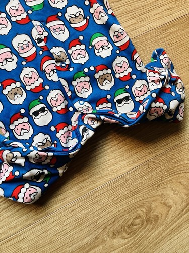 Baby Boy 0-3 months Christmas NEW Sleepsuit Pyjama BNWT Santa Outfit Babygrow - Picture 5 of 9
