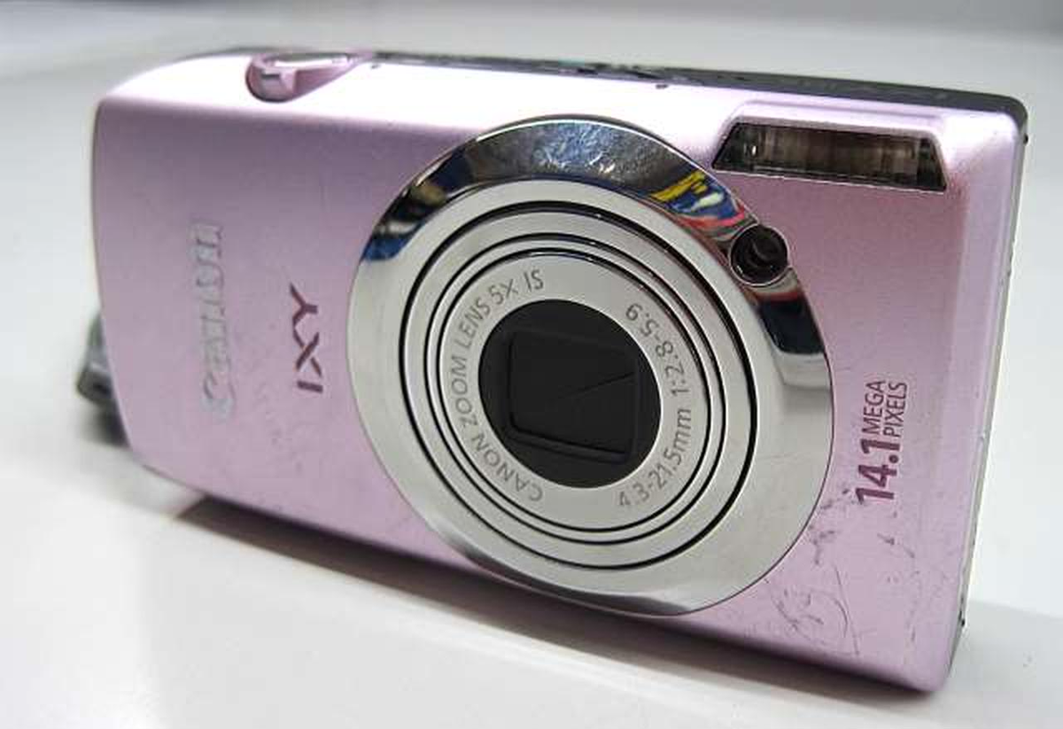 Canon IXY 10S Pink 14.1 Mega Pixels Compact Digital Camera Canon IXY 10S Pink 14.1 Mega Pixels Compact Digital Camera