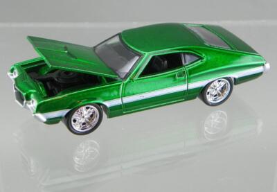 Johnny Lightning 1/64 Diecast Spectraflame Metalic Green 1972 Ford