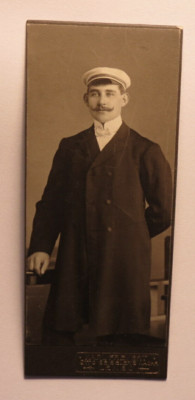 Student or pupil with hat - CDV Karl Frevert Lemgo / Studentika