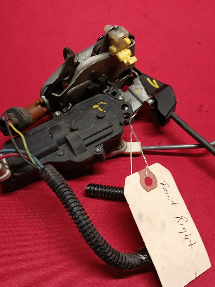 Pestillo de puerta delantera para pasajero derecho Freestar & Monterey 2004-2007 6F2Z-1621812-AA Foto 2 de 4