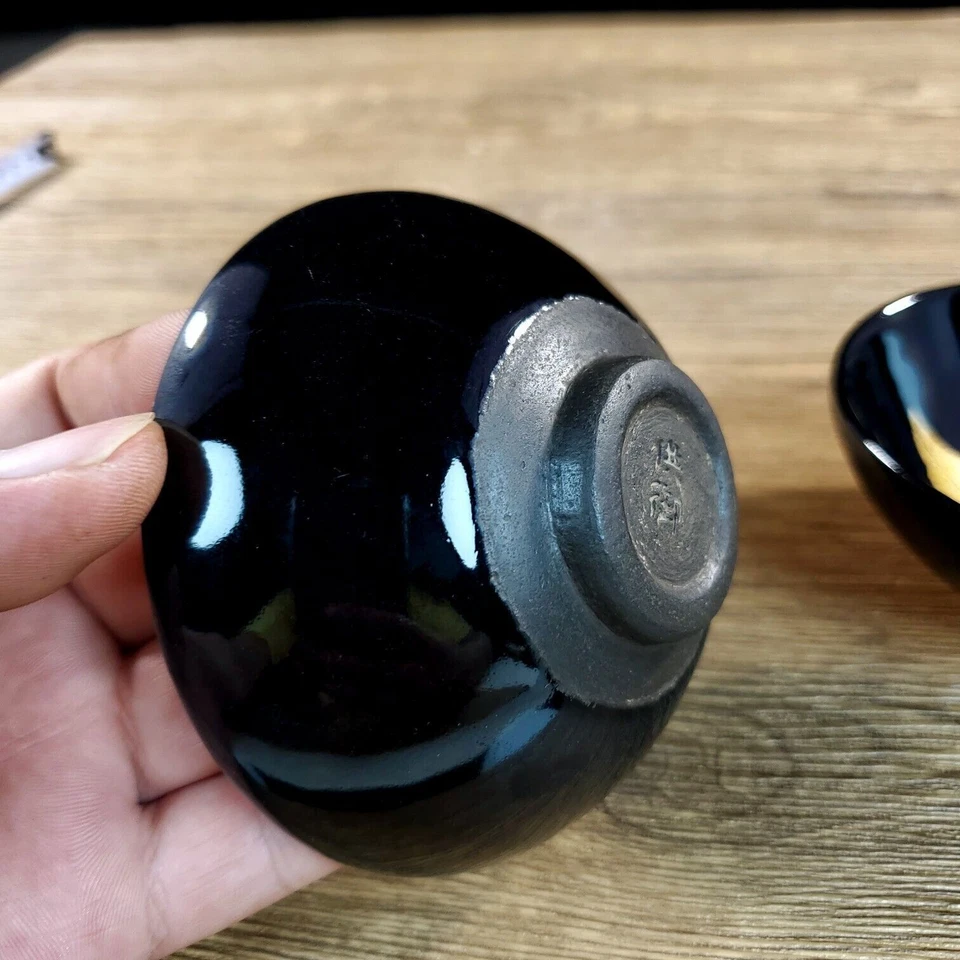 Par de tazas de porcelana marcadas Jianzhan de 3,9 pulgadas esmalte negro hojas doradas Foto 4 de 4